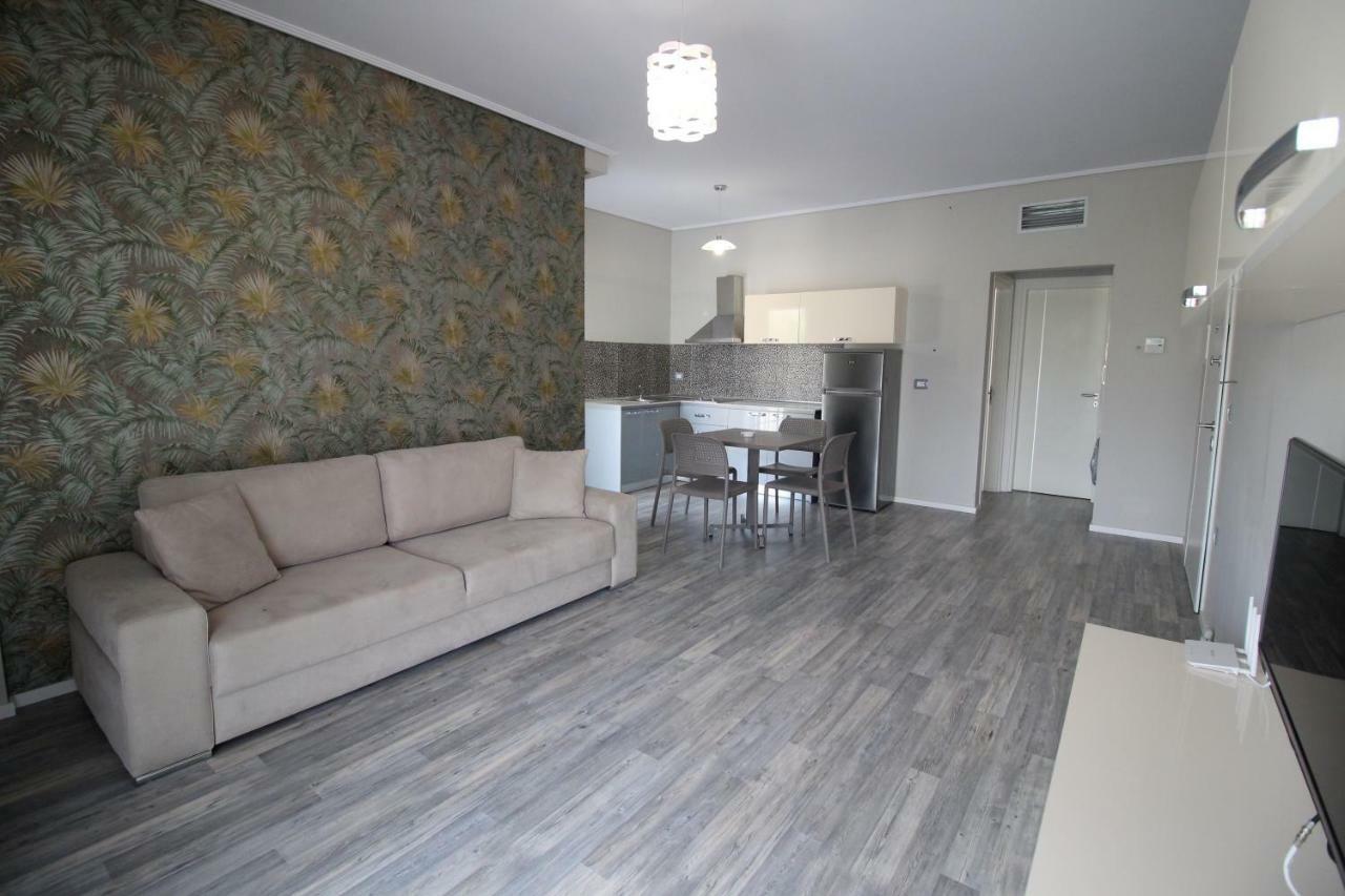 Residence Saranda International Exterior photo